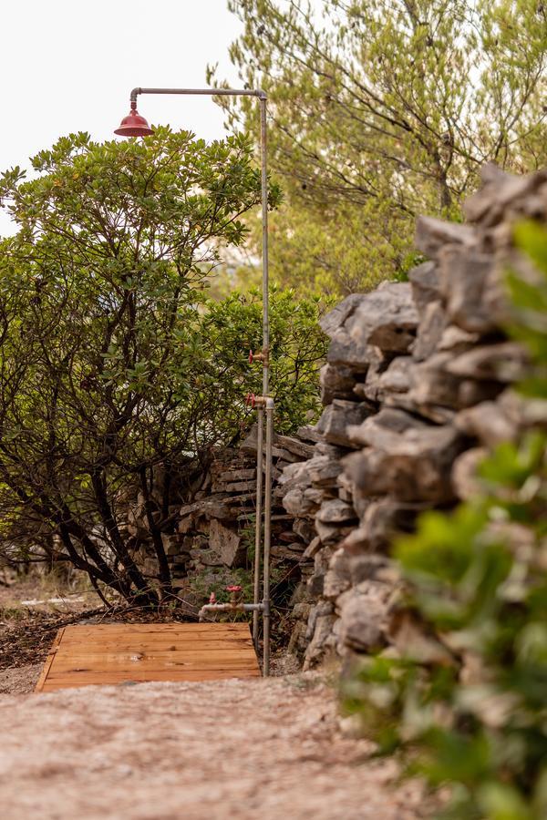 Plage Cachee - Glamping Vrboska Exterior foto